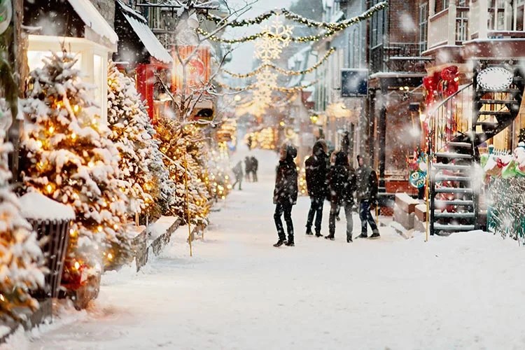 When to start decorating for christmas in canada