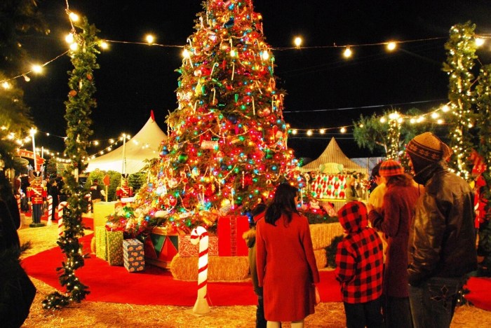 When to Start Decorating for Christmas in Canada